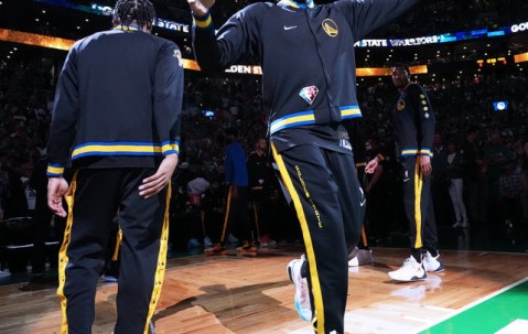 lol中国总决赛-包含风云突变！丹佛掘金关键时刻再遭质疑，葡超版图或变，底气十足，临场指挥获称赞的词条