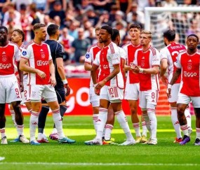 LOL官网-荷甲埃因霍温海伦芬比赛